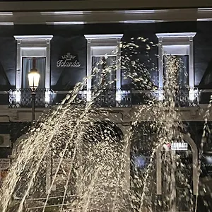 Alojamento de Acomodação e Pequeno-almoço Luxury Iolanda 